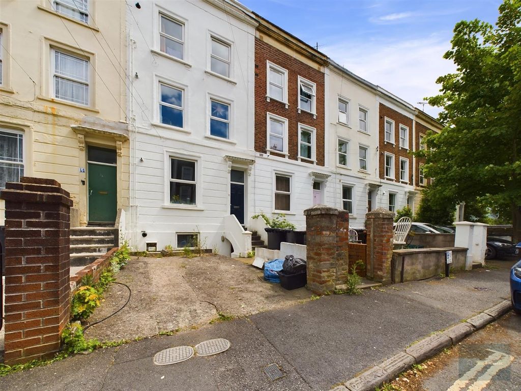 Property photo 1 of 7 Property Photo