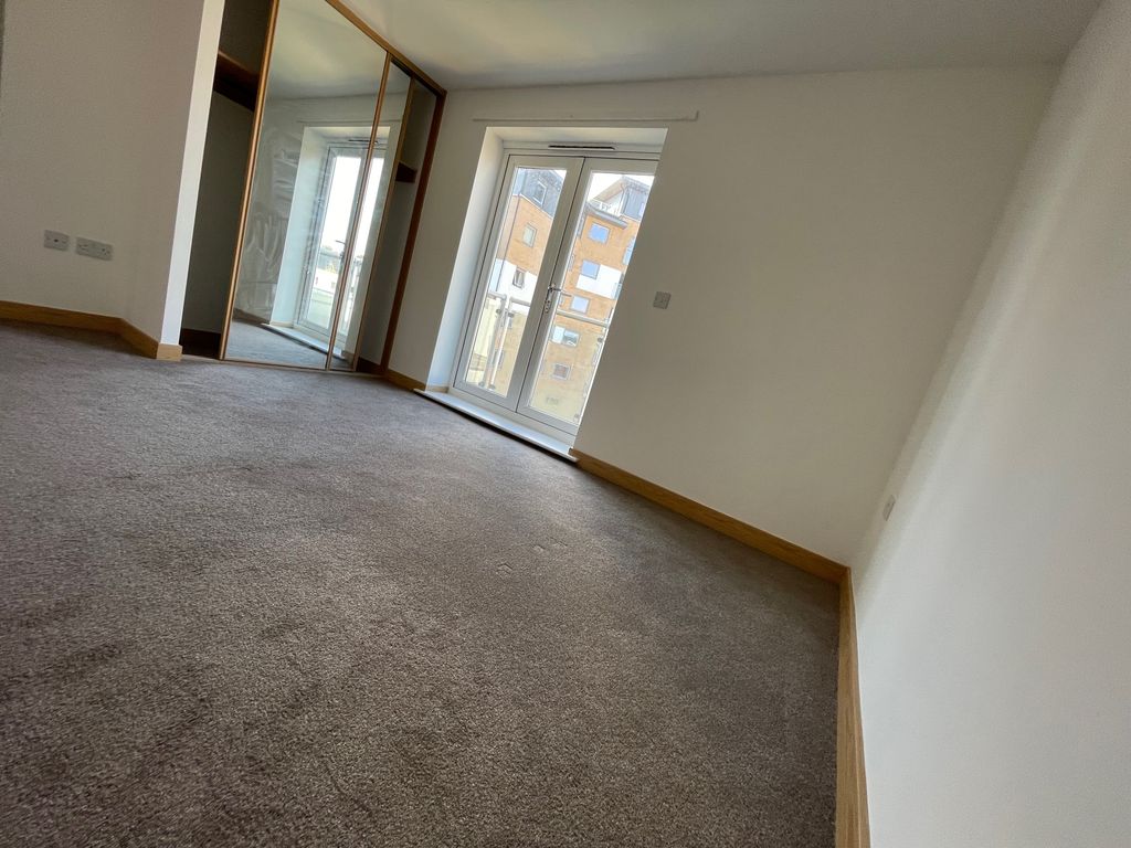 Property photo 2 of 12 Bedroom 1