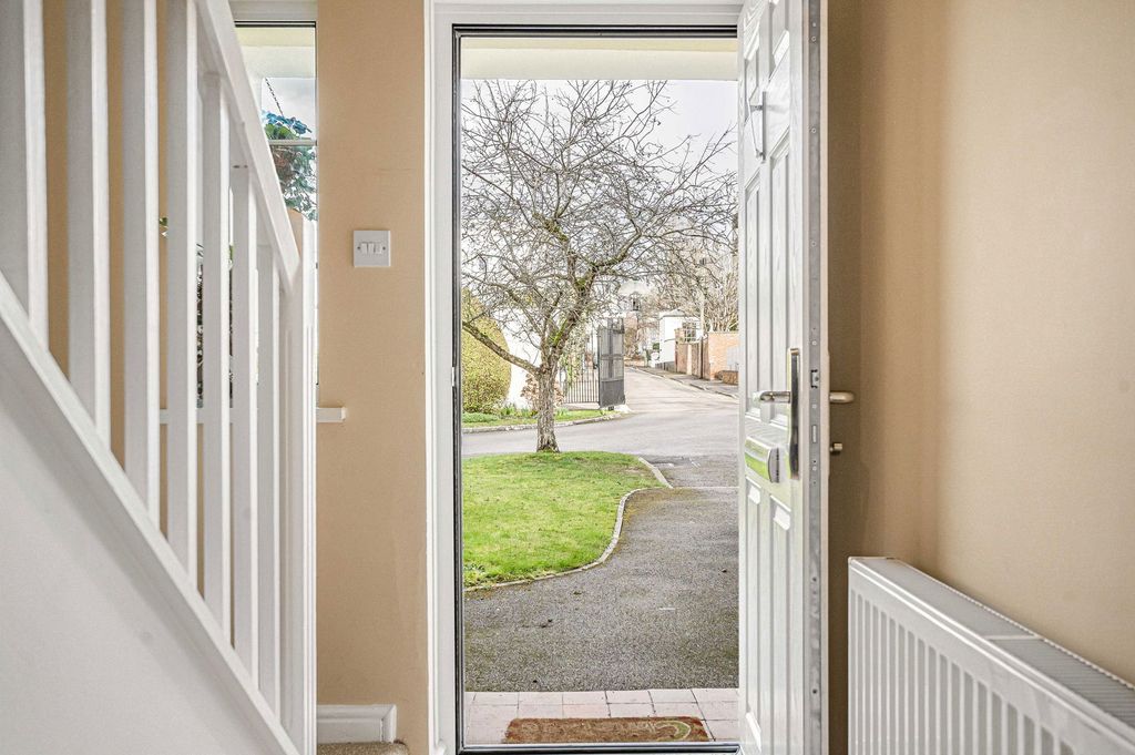 Property photo 3 of 23