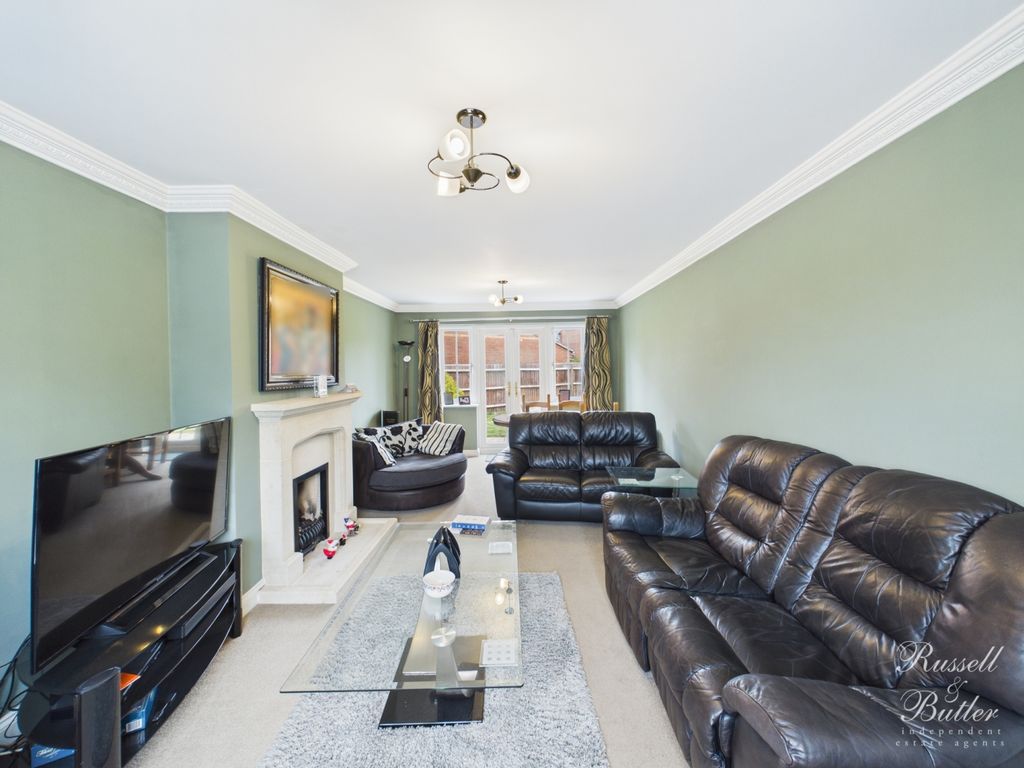 Property photo 2 of 21 Cam02127G0-Pr0383-Still005