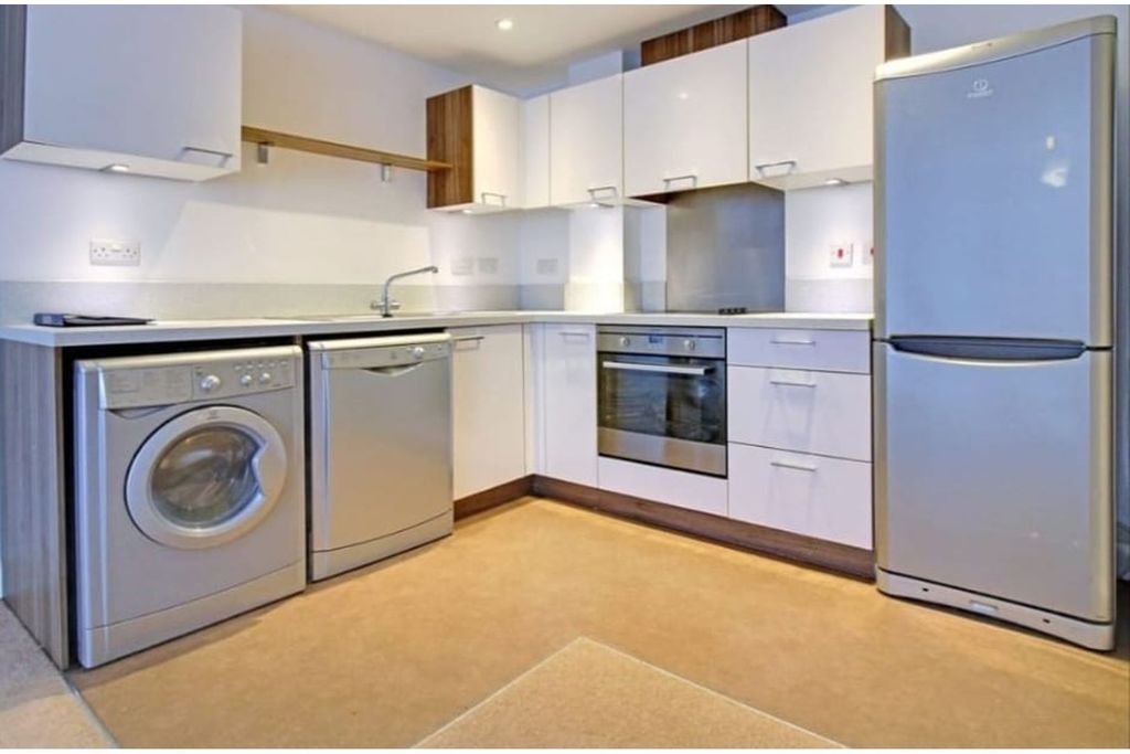 Property photo 2 of 6