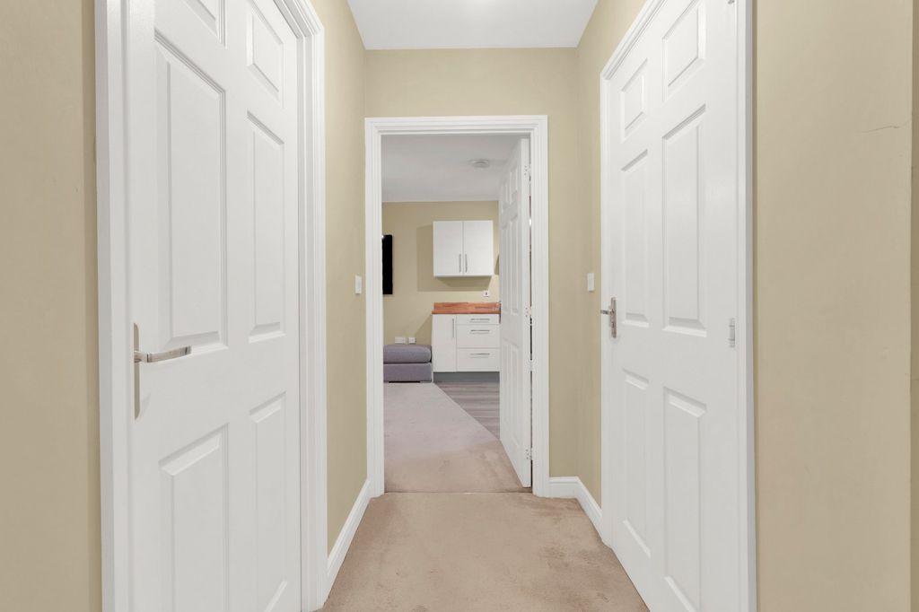 Property photo 3 of 9 Picture No. 19