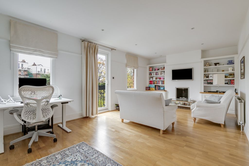 Property photo 1 of 21