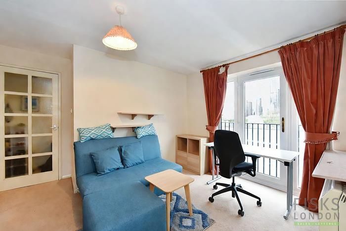 Property photo 3 of 9 425-64----Flat 68 Ringwood Gardens (9)-700.Jpg