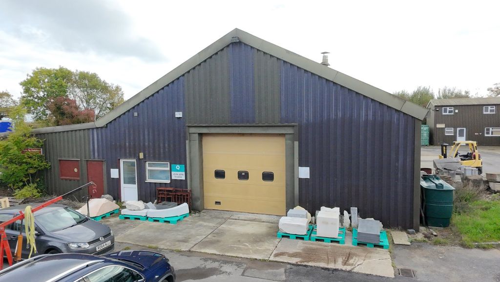 Property photo 1 of 2 Picture No. 02