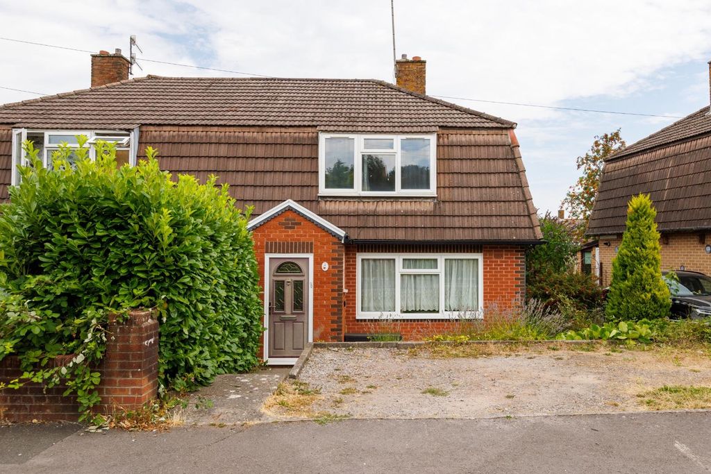 Property photo 2 of 25 4 Perrott Road-35.Jpg