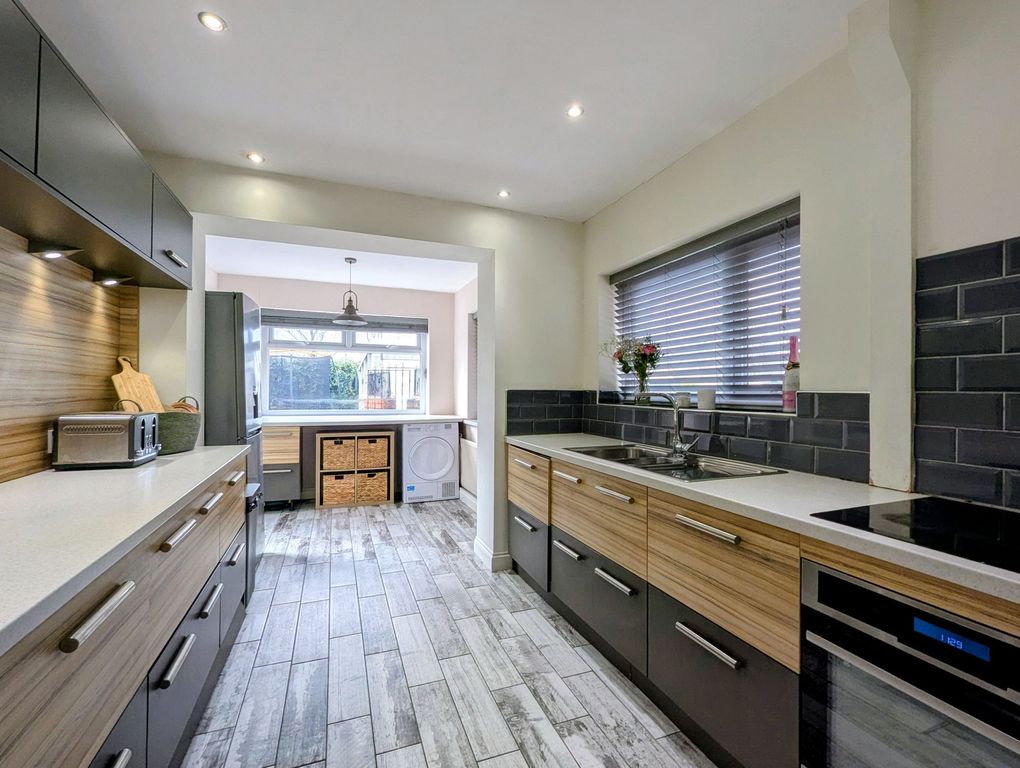 Property photo 3 of 24