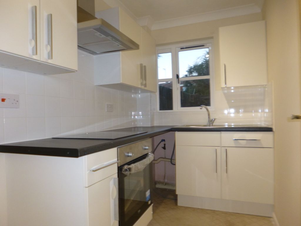 Property photo 3 of 16 Gallery