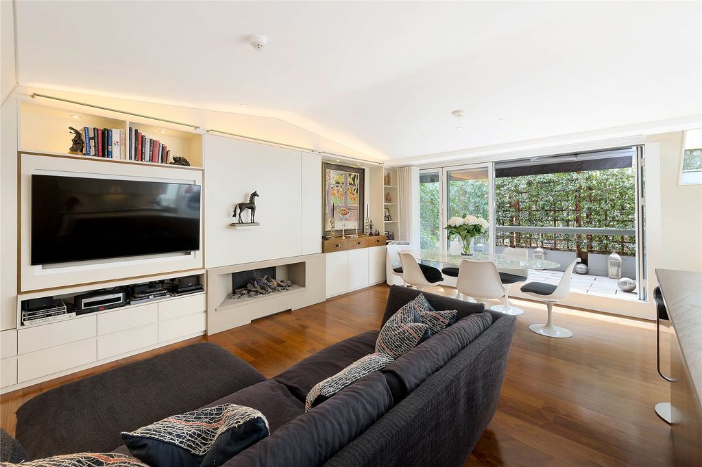 Property photo 2 of 12 Reception Room