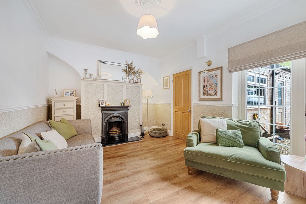 Property photo 3 of 22