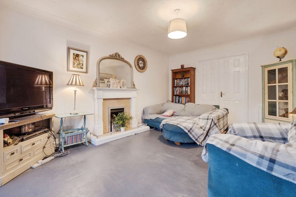 Property photo 2 of 14 Pbox-Img.Jpg