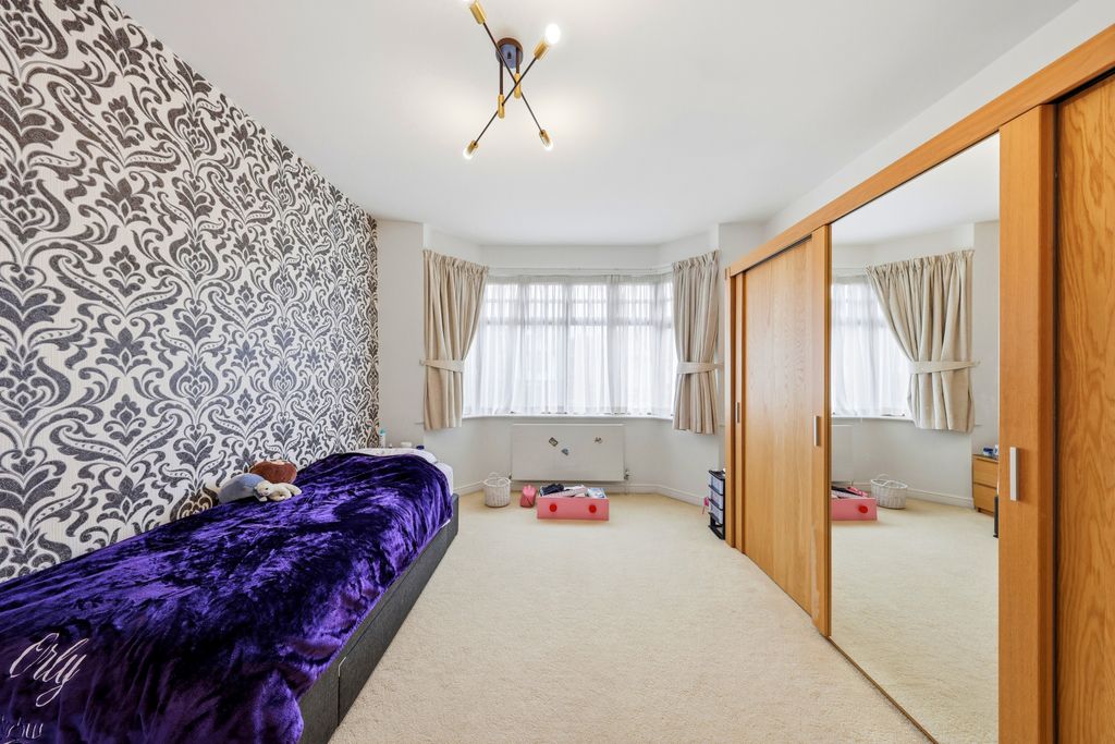 Additional image 30 of 7 bed semi-detached house for saleBroom Lane, Salford M7