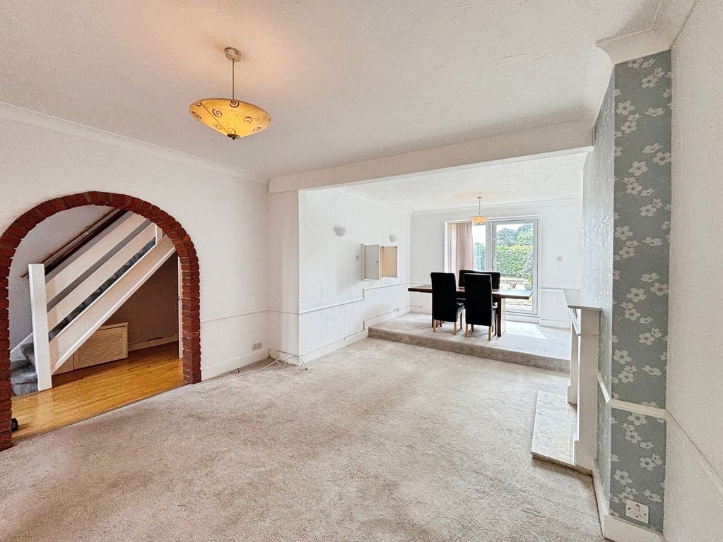 Property photo 2 of 15 Pbox-Img.Jpg