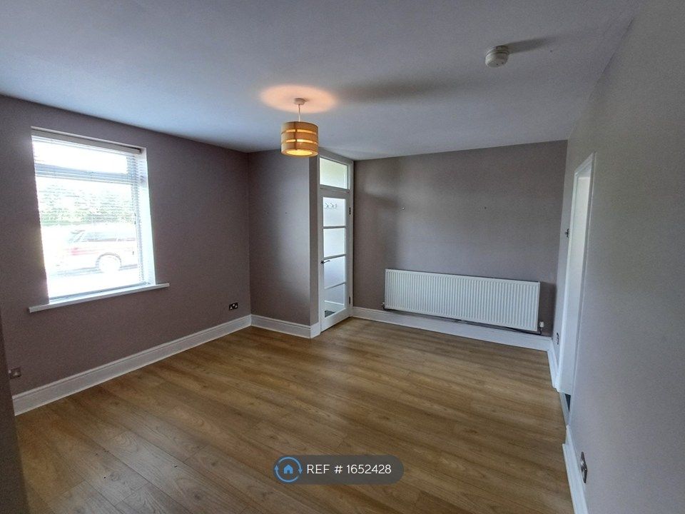 Property photo 2 of 13 Living Room Image 2
