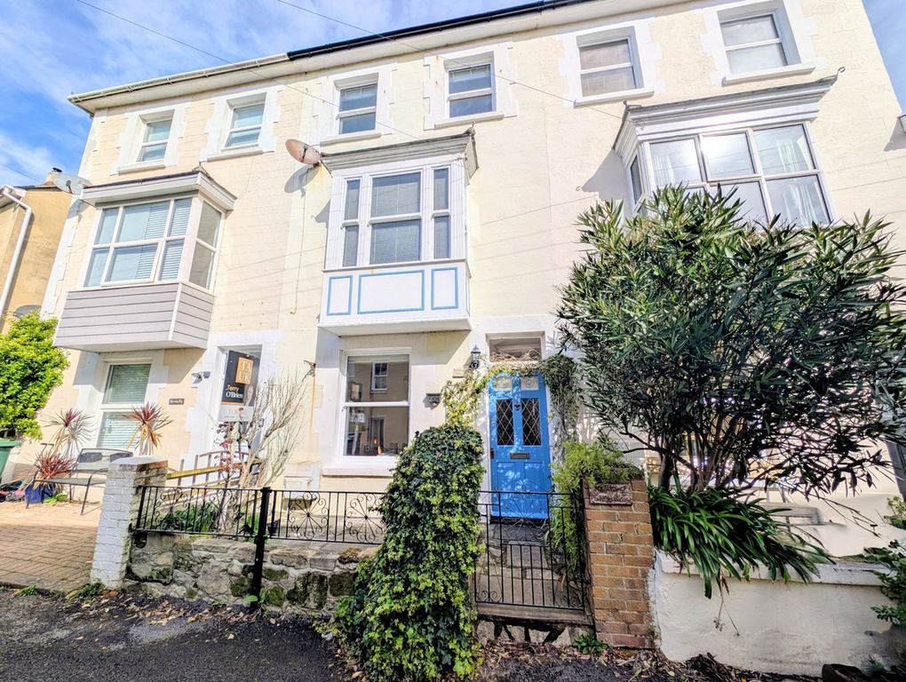 Property photo 1 of 31