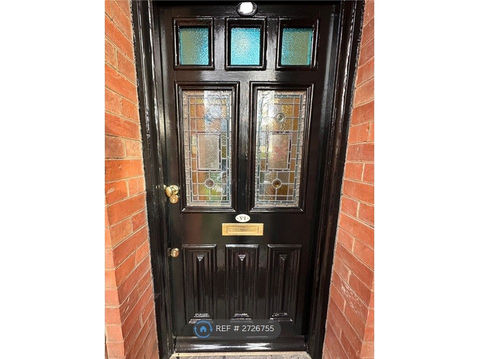 Property photo 2 of 23