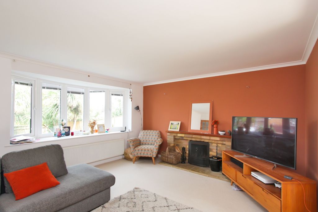 Property photo 3 of 14