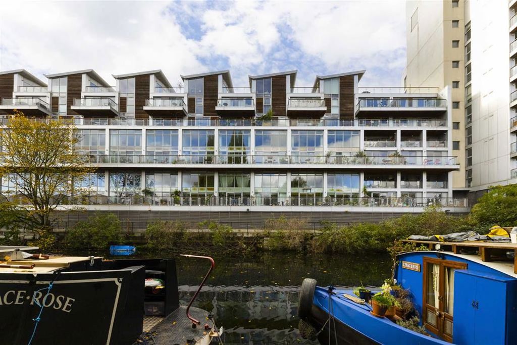 Property photo 1 of 9