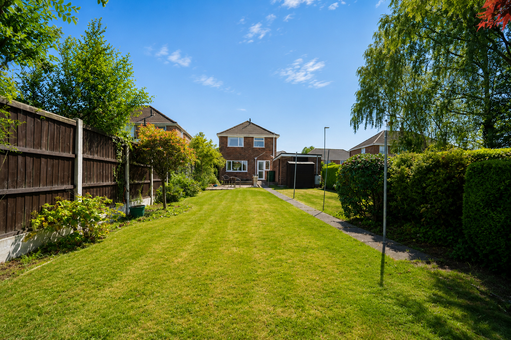 Property photo 2 of 19 Garden