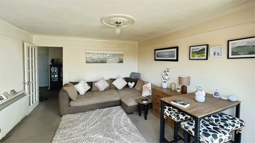 Property photo 2 of 10 Picture 2