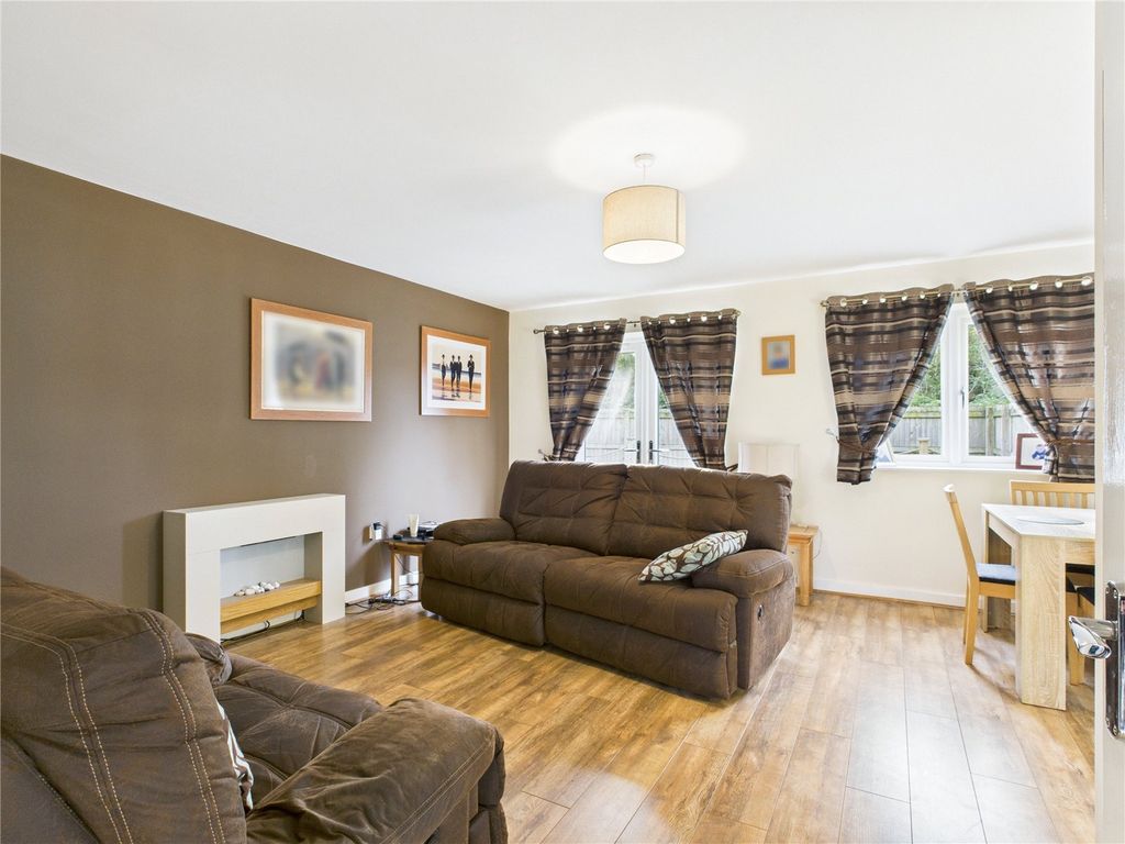 Property photo 3 of 16 Picture No. 05