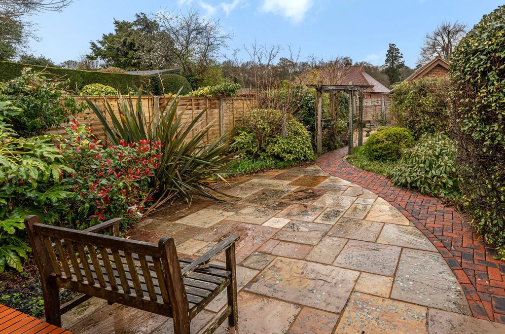 Property photo 3 of 14 967550 (9).Jpg