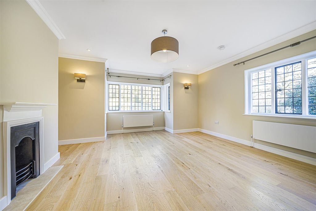Property photo 2 of 9 943991 (2).Jpg