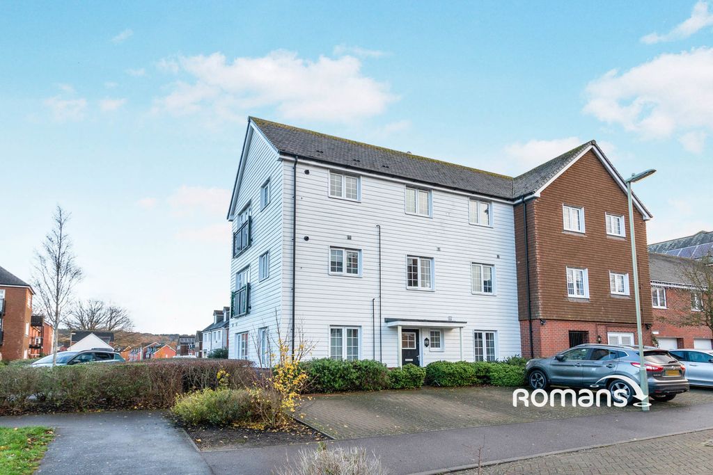 Property photo 1 of 10 Photo