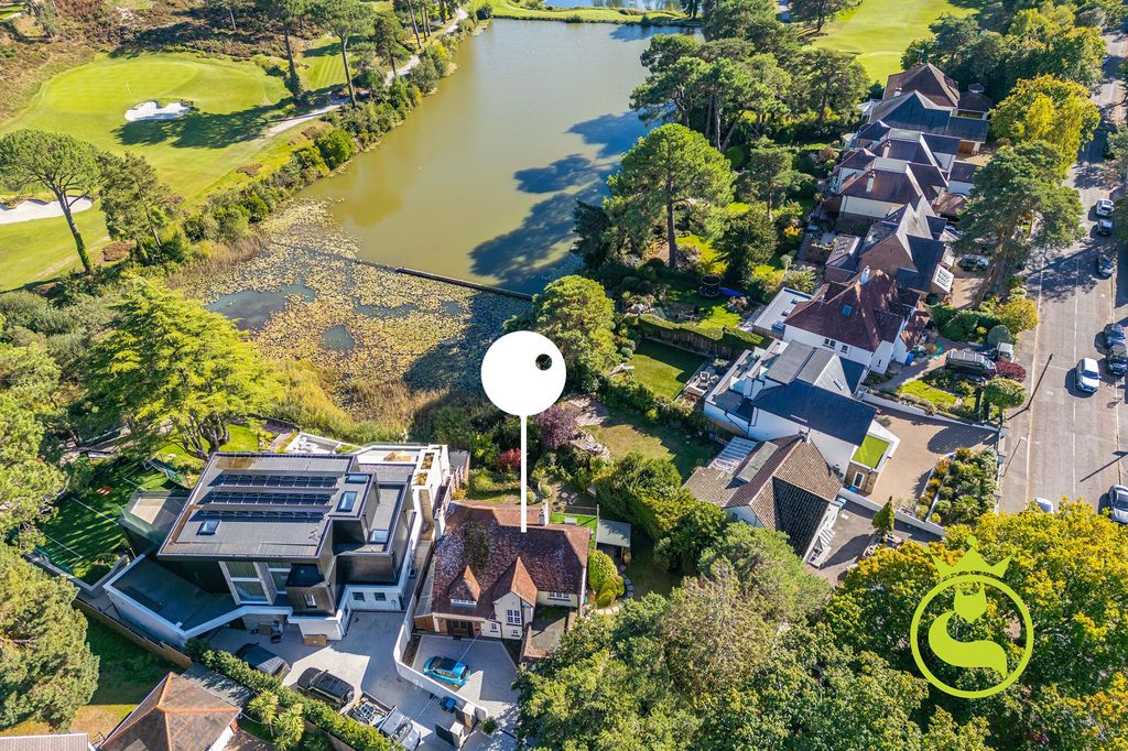 Property photo 1 of 29