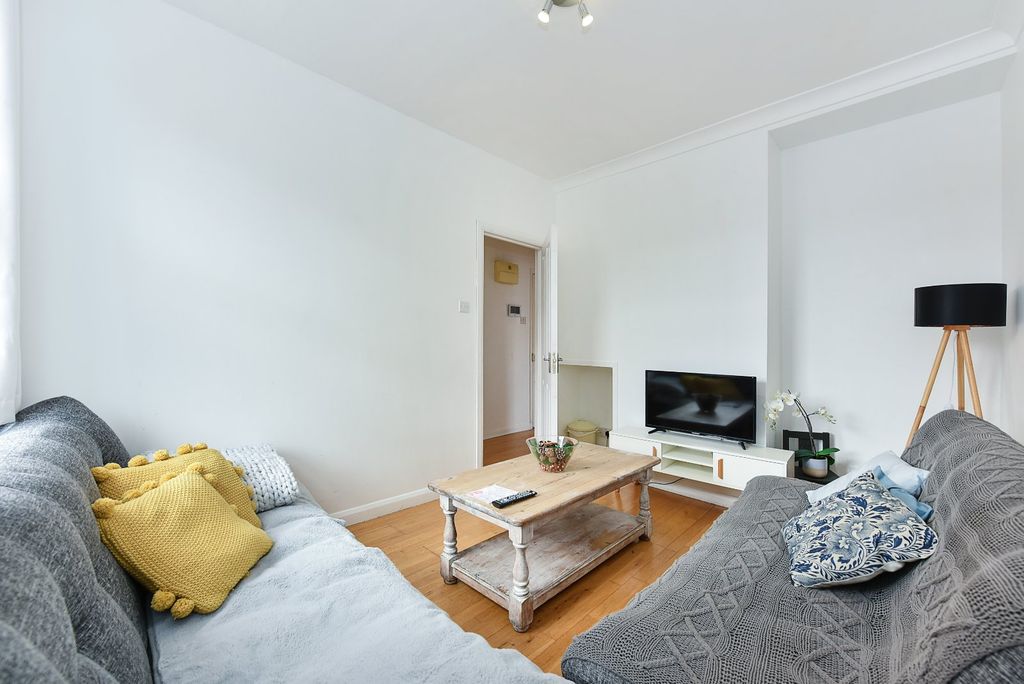 Property photo 2 of 11 Picture No. 03