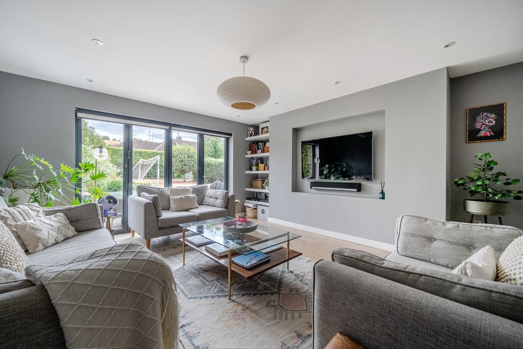 Property photo 2 of 31 2-6A74cc829Ddb3-1...