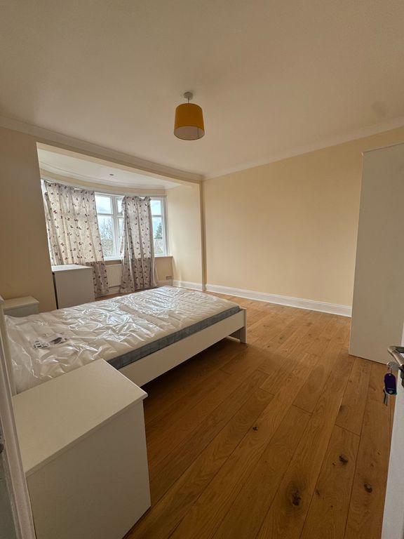 Property photo 1 of 4