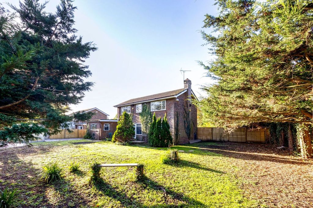 Property photo 2 of 19