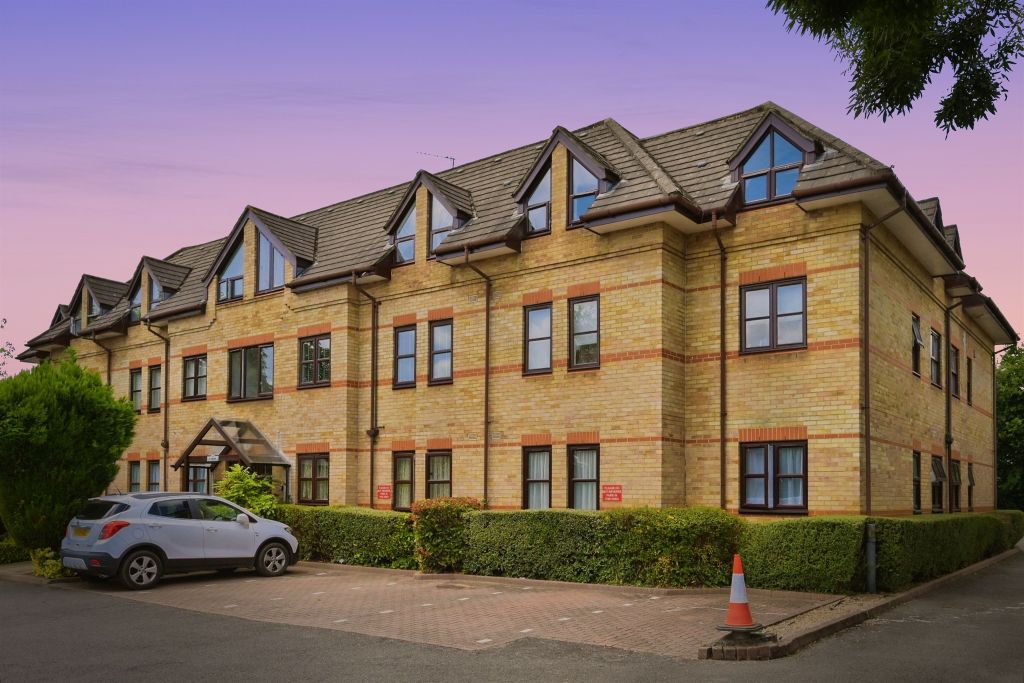 Property photo 1 of 17