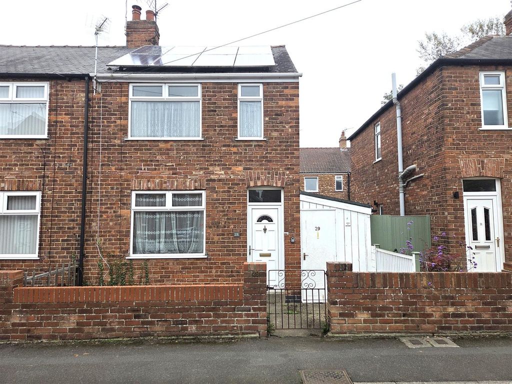 Property photo 1 of 12 External