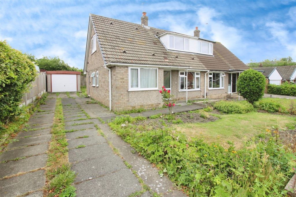 Property photo 1 of 21 Outside