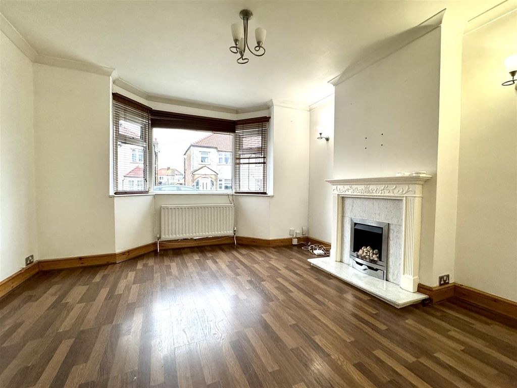 Property photo 2 of 12 Img_9879.Jpeg