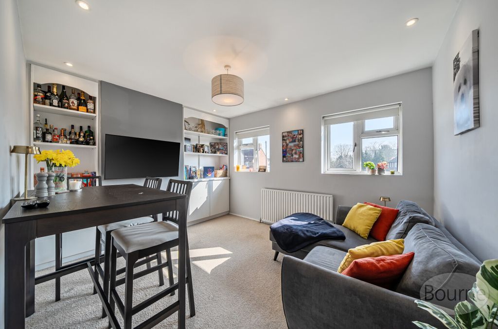 Property photo 3 of 11 A34c299d-083A-486...