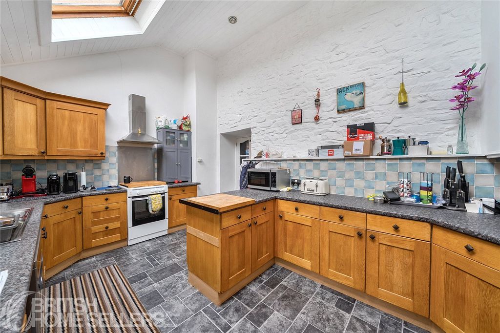 Property photo 2 of 19 Picture No. 07