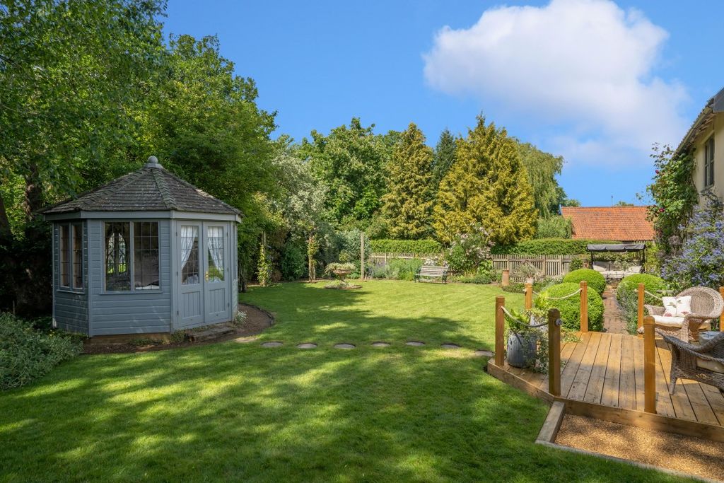 Property photo 3 of 26