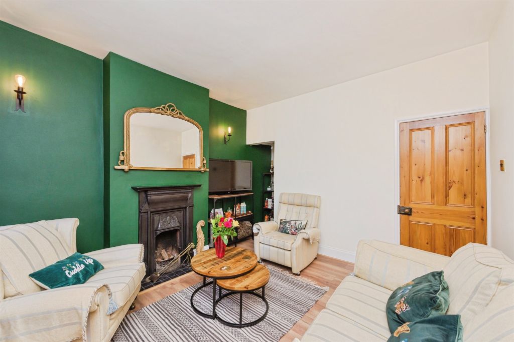 Property photo 3 of 16