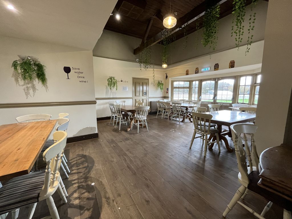 Property photo 2 of 11 Gallery