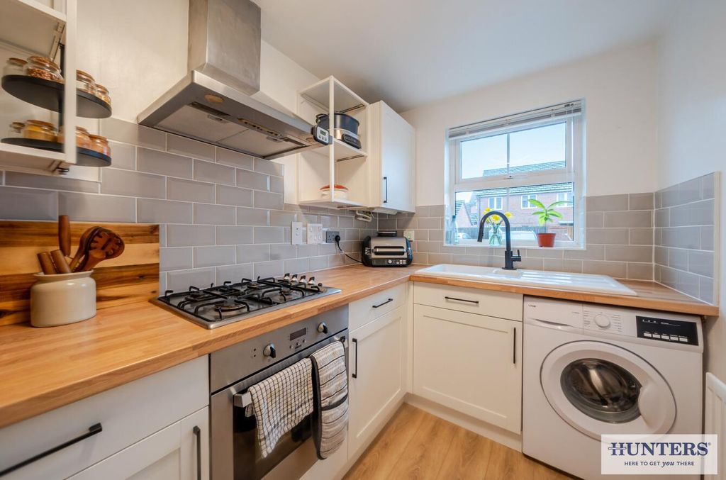 Property photo 2 of 18 c597B32F-6c3B-458d-8865-446B56c1950A.Jpg