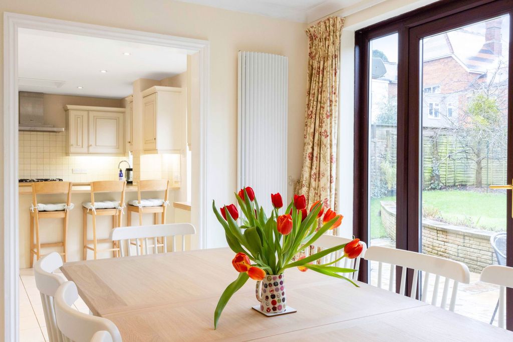 Property photo 2 of 23