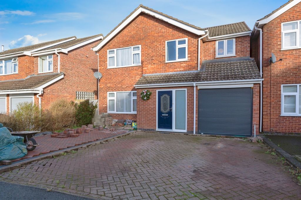 Property photo 1 of 24