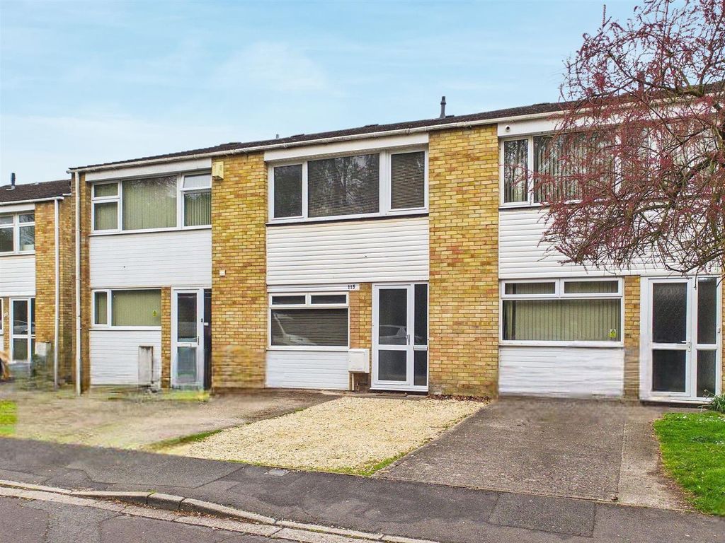 Property photo 2 of 19 5 Bedroom House For Auction, Stapleton (21).Jpg