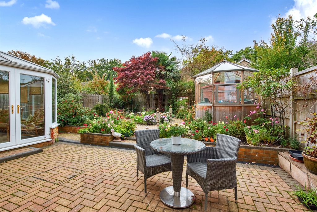 Property photo 3 of 12 Picture No. 11