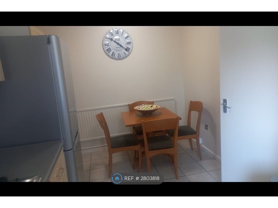 Property photo 3 of 11 Odessa Road - Kitchen Diner