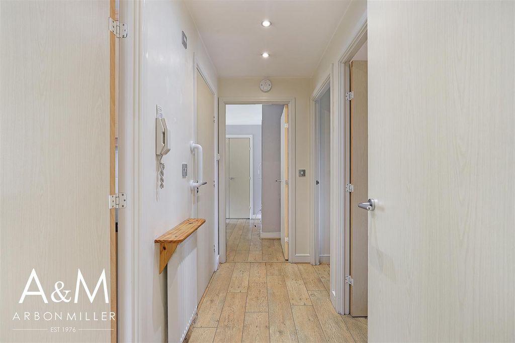 Property photo 3 of 25 Hallway
