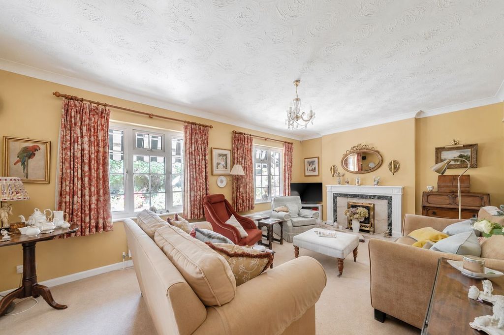 Property photo 2 of 16